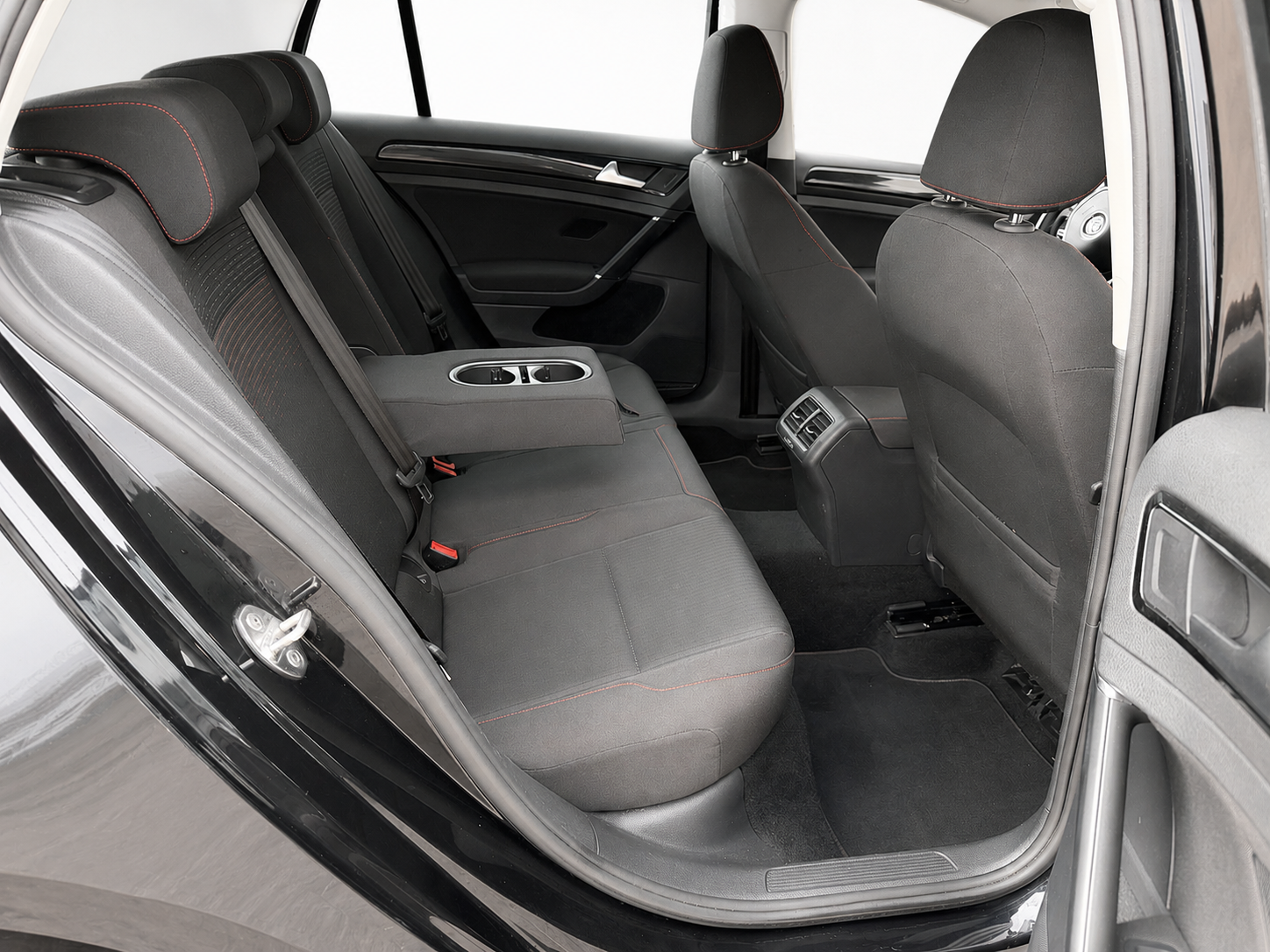 Volkswagen Golf 1.4 TSI Sound 6